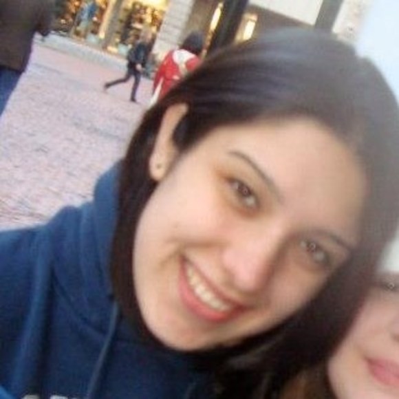 Meet your Posher, Jenn - Picture 1 of 1